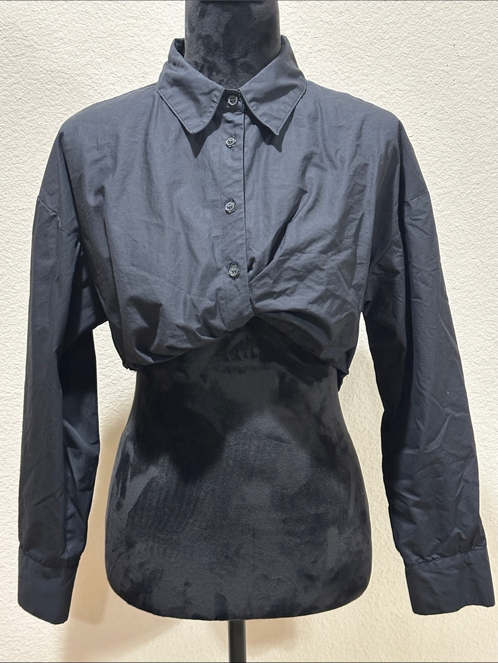 Fashion Nova Black Button-Front Cropped Shirt